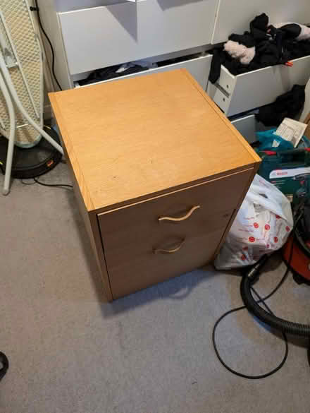 Photo of free night stand (SE16 3BU) #1