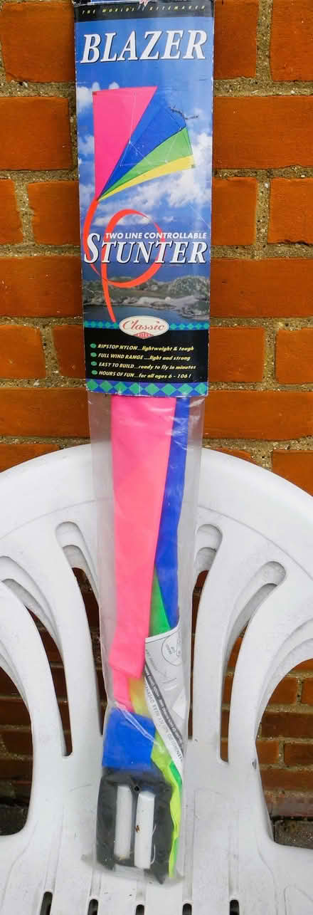 Photo of free blazer stunt kite (Whitehill SG4) #1