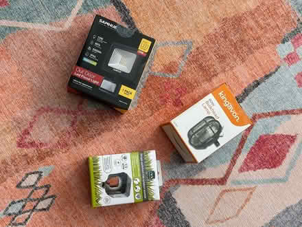 Photo of free Outdoor security light/lamp/socket (Horsham North RH12) #1