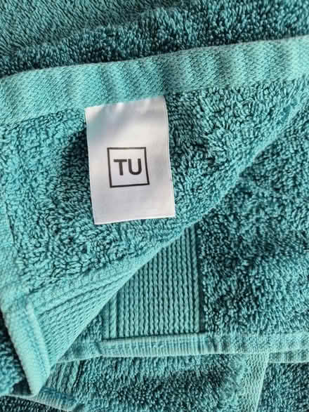 Photo of free 1 hand and 2 bath towels (Southbourne) #2
