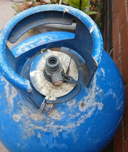 Photo of free Empty 15kg Blue Calor Gas Butane cylinder (Tyseley B11) #2