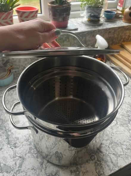 Photo of free Large stainless steel cooking pot (Wokingham RG40) #1