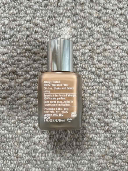 Photo of free Clinique Superbalanced Makeup (SK12 1LE) #2