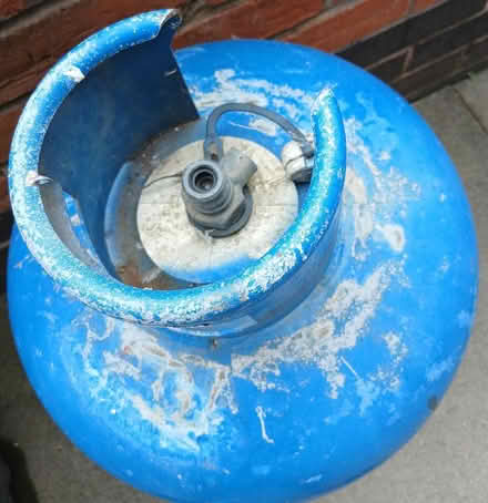 Photo of free Empty 15kg Blue Calor Gas Butane cylinder (Tyseley B11) #3