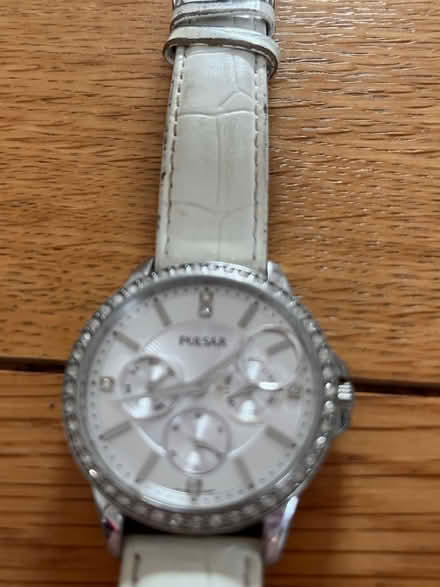 Photo of free Broken watch (IP4 Woodbridge Road) #3