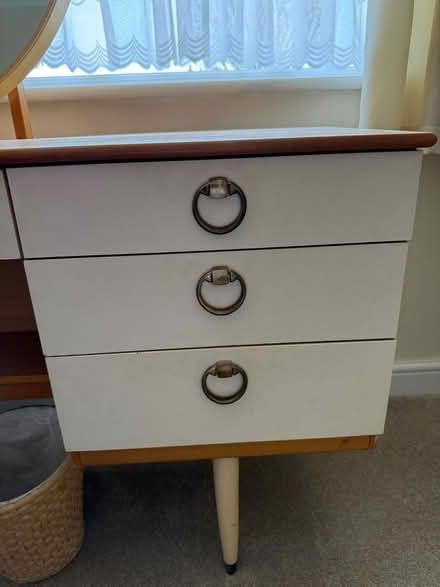 Photo of free Schreiber dressing table (Kingsteignton TQ12) #3