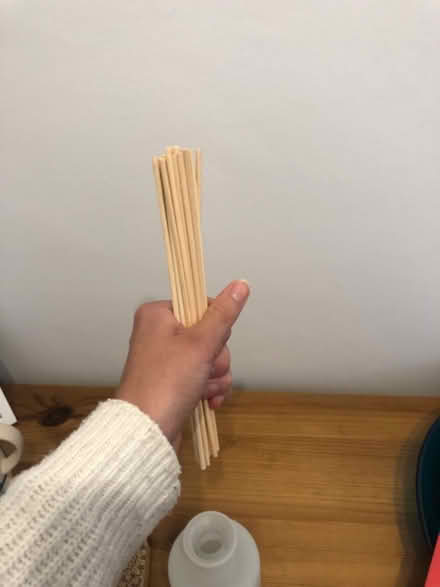 Photo of free Diffuser and sticks (TW2) #2