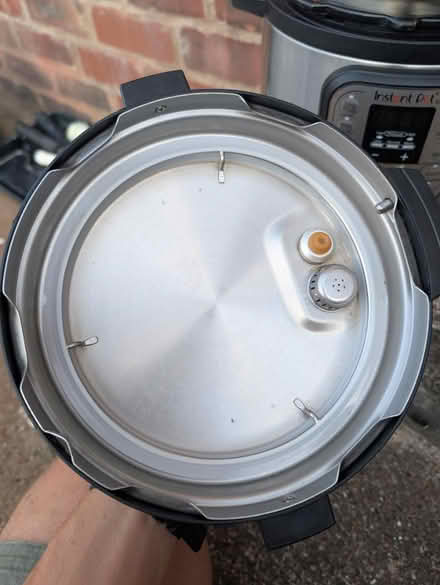 Photo of free Instant pot 3L (ne6 2py) #3
