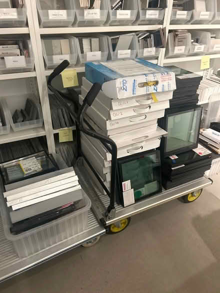 Photo of free Assorted glass samples (FiDi) #1