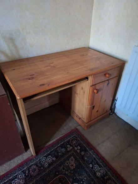 Photo of free Pine desk (Oakdale BH15) #1