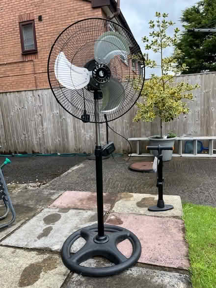 Photo of free Electric fan (Euxton PR7) #2