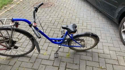 Photo of free Tag-a-long bike with 2 connecting racks (Dean Court OX2) #1