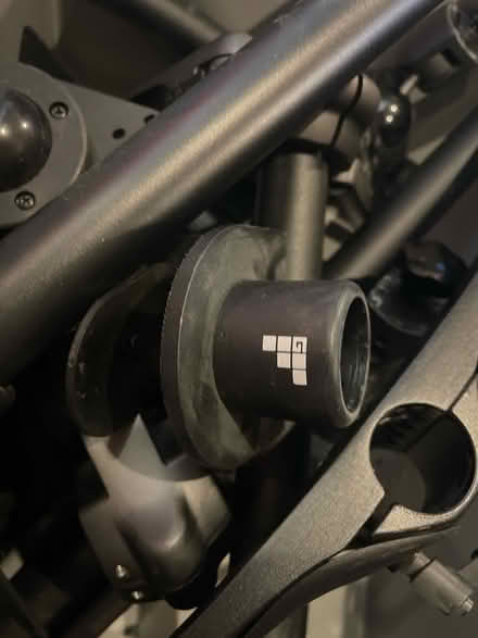 Photo of free Dual monitor arms and 2 for tv (RM5) #2