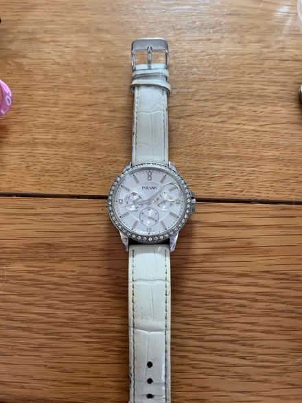 Photo of free Broken watch (IP4 Woodbridge Road) #1