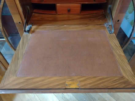 Photo of free 1930's/40's writing/secretary desk/display cabinet (Bradford on Avon BA15) #2