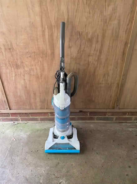 Photo of free Vacuum cleaner (Old Town TN34) #1