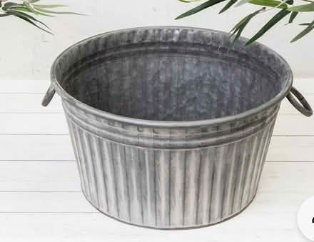 Photo of Metal pot for wild life (Solihull B91) #3
