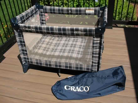 Photo of free Graco Pack and Play (southwest Salem) #1