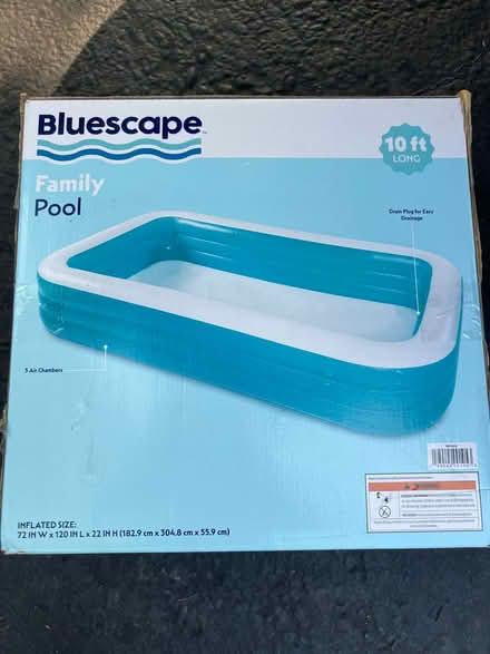 Photo of free Unopened pool (Swan Terrace & Fort Hunt Rd) #2