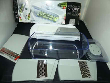 Photo of free Box of Various Kitchen Items (Freshbrook SN5) #3