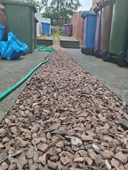 Photo of free garden stones darnley g53 (Darnley G53) #2