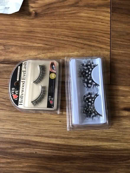 Photo of free Eyelashes (Richmond TW1) #3