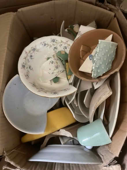 Photo of free BS6. Lots of interesting broken crockery for project (City of Bristol BS6) #1