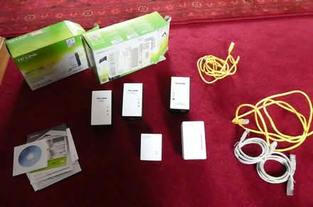 Photo of free TP Link wifi booster kit (Callowell GL5) #1