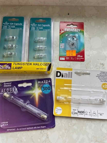 Photo of free Assorted light bulbs (Stone staffordshire) #1