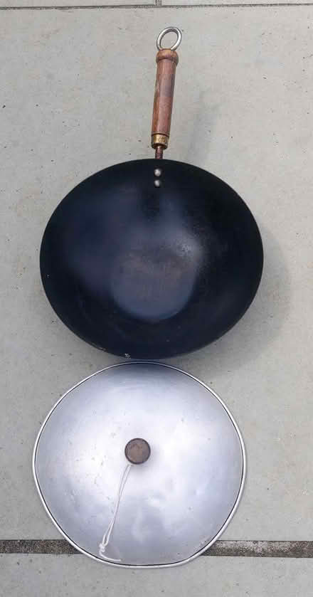 Photo of free Wok and lid (Gunthorpe peterborough) #2