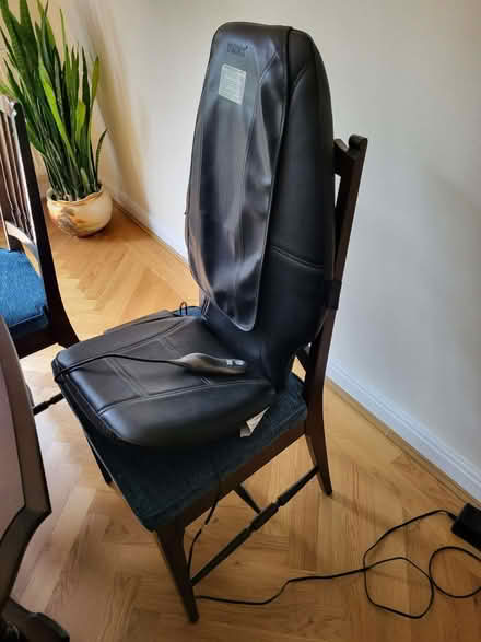 Photo of free Shiatsu Massaging Chair by Homedics (Horwich BL6) #2