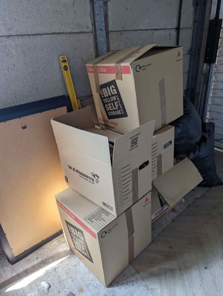 Photo of free Eco/biodegradable packing peanuts (Brunswick BN3) #1