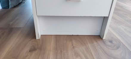 Photo of free White desk (Teddington TW11 0BX) #1