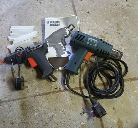 Photo of free Heat gun and glue gun (Frimley Green GU16) #1