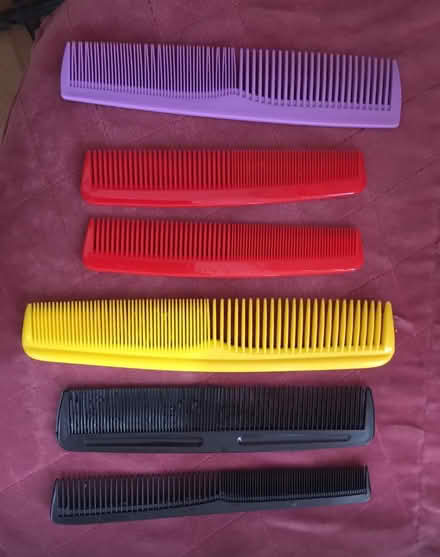 Photo of free Selection of Combs (SW16) #1