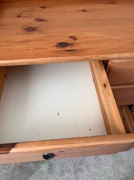 Photo of free Wide chest of drawers (Charlton OX12) #2