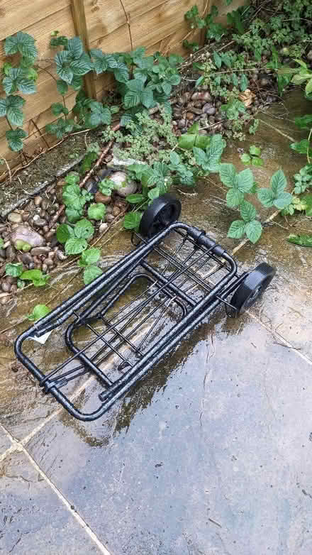Photo of free Trolley (Donnington Bridge OX4) #1