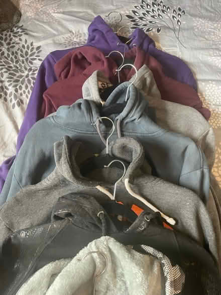 Photo of free Men’s Hoodies and Jumpers (Witton Gilbert DH7) #3