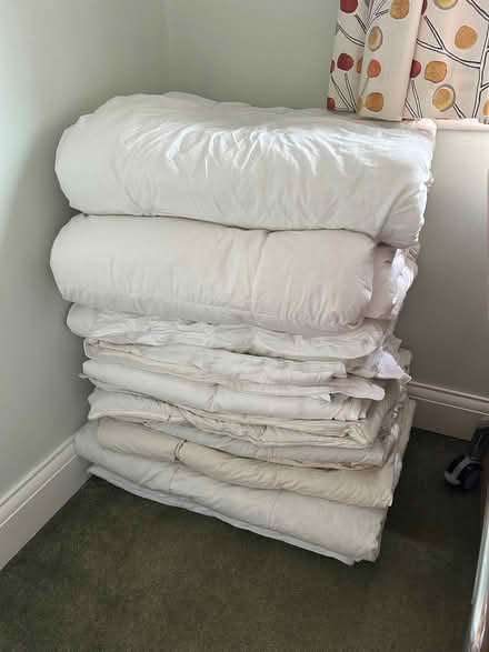 Photo of free 4 single duvets (New Malden KT3) #1