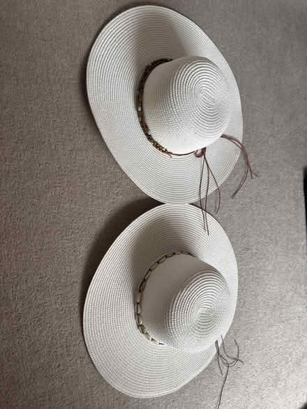 Photo of free Sun hats (SW19) #1