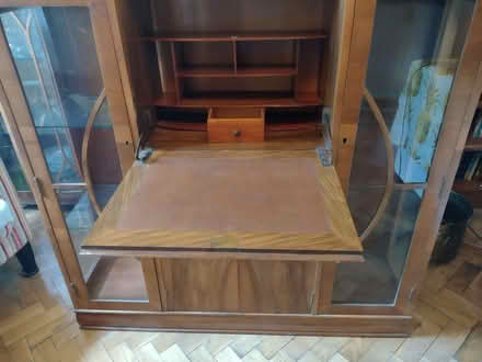 Photo of free 1930's/40's writing/secretary desk/display cabinet (Bradford on Avon BA15) #4