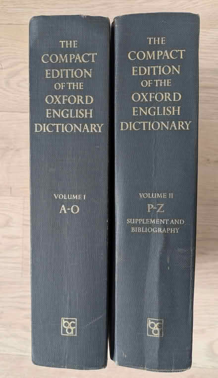 Photo of free Vintage Dictionary (Hook RG27) #1