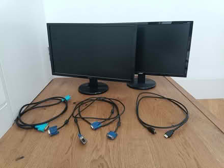 Photo of free 2x 24" computer monitor (Stepney E1) #1