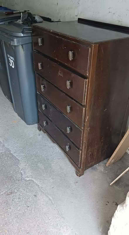 Photo of free Chest of drawers (Burntisland KY3) #1