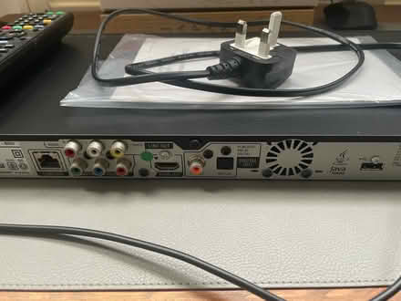 Photo of free Sony HD Blu-Ray/DVD Player + Remote (Stroud Green N4) #4
