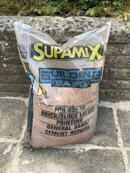 Photo of free bag of building sand (Townsend AL3) #1