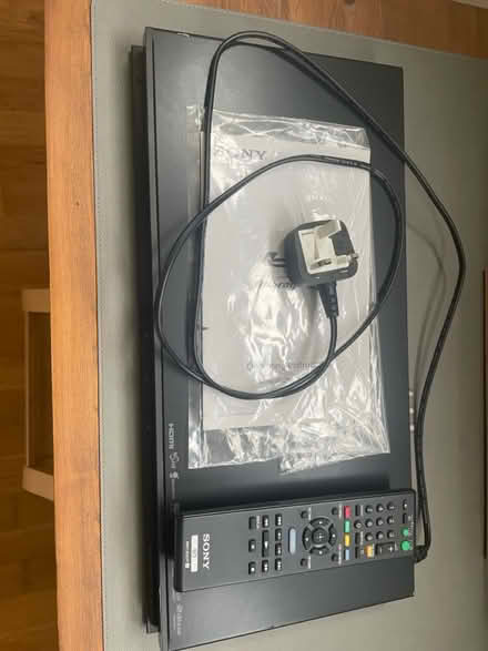 Photo of free Sony HD Blu-Ray/DVD Player + Remote (Stroud Green N4) #1