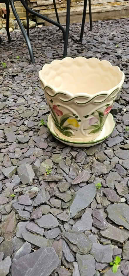 Photo of free Ceramic pot with saucer (Horsham, RH13) #1