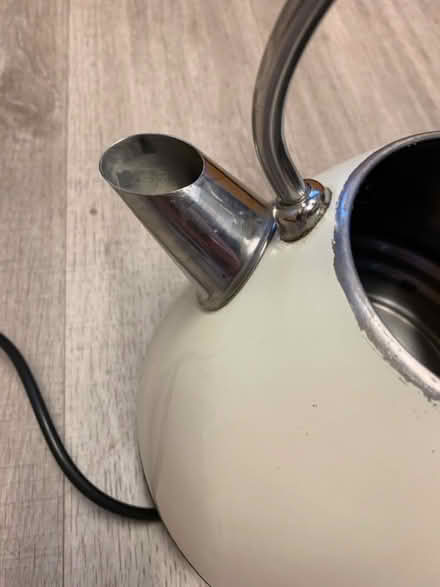 Photo of free Electric kettle (Ringwood BH24) #2