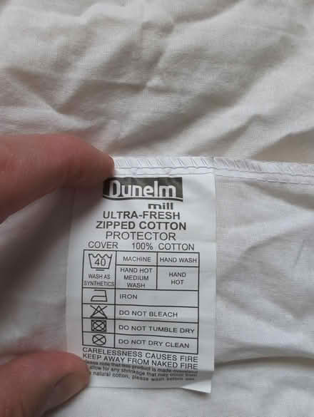 Photo of free Dunelm Cotton Mattress protector (Nuneaton CV11) #1